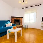 House Marija بيت للعطل تروغير